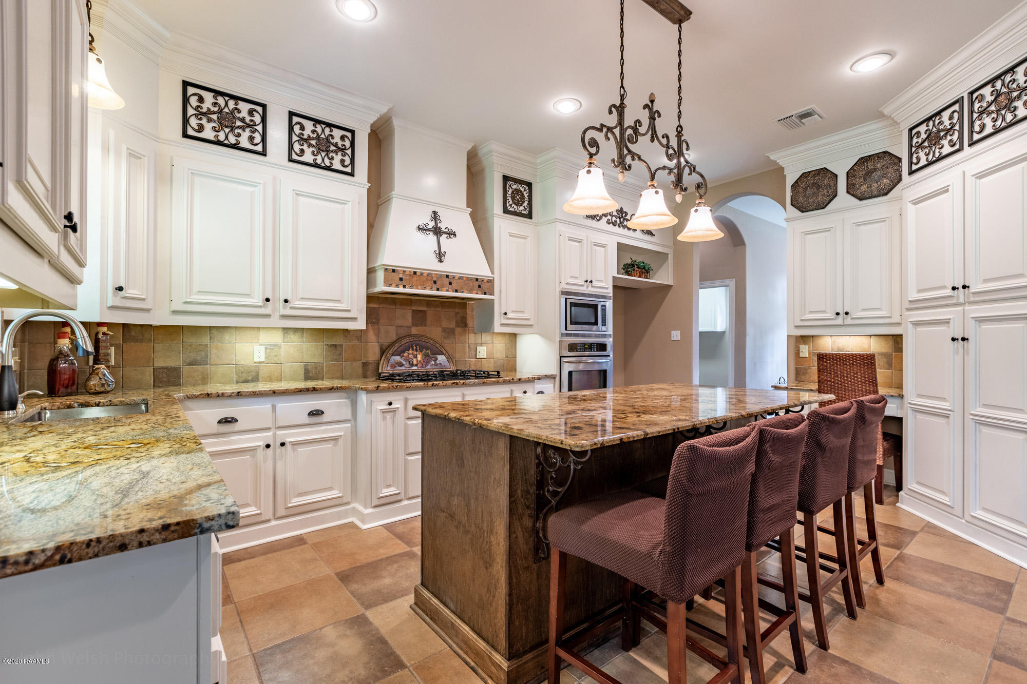 6208 Viator Road Maurice, LA 70555 - Photo 10 of 33 Kitchen_