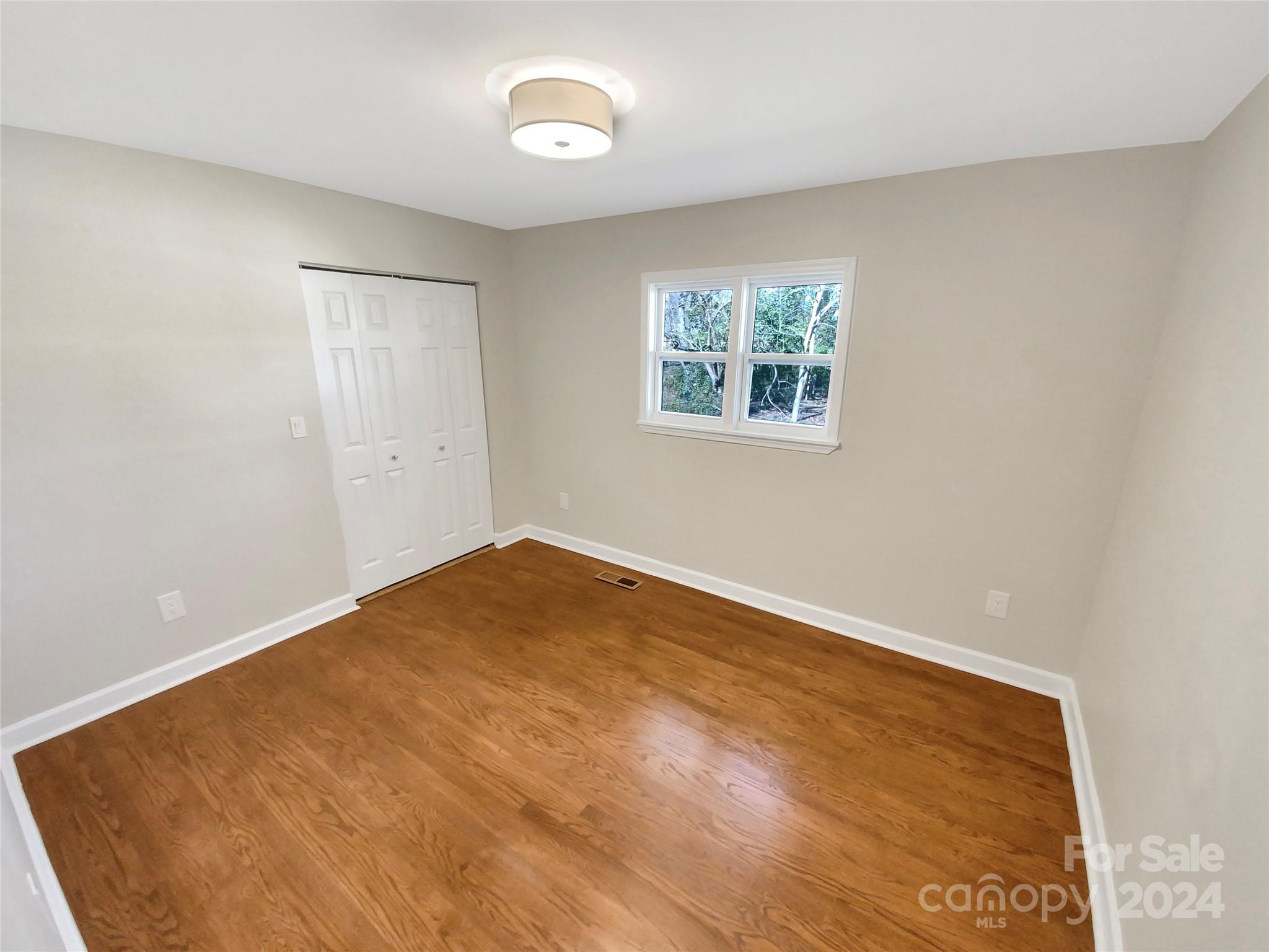4307 Colebrook Road Charlotte, NC 28215 - Photo 14 of 19 Gallery Image 14