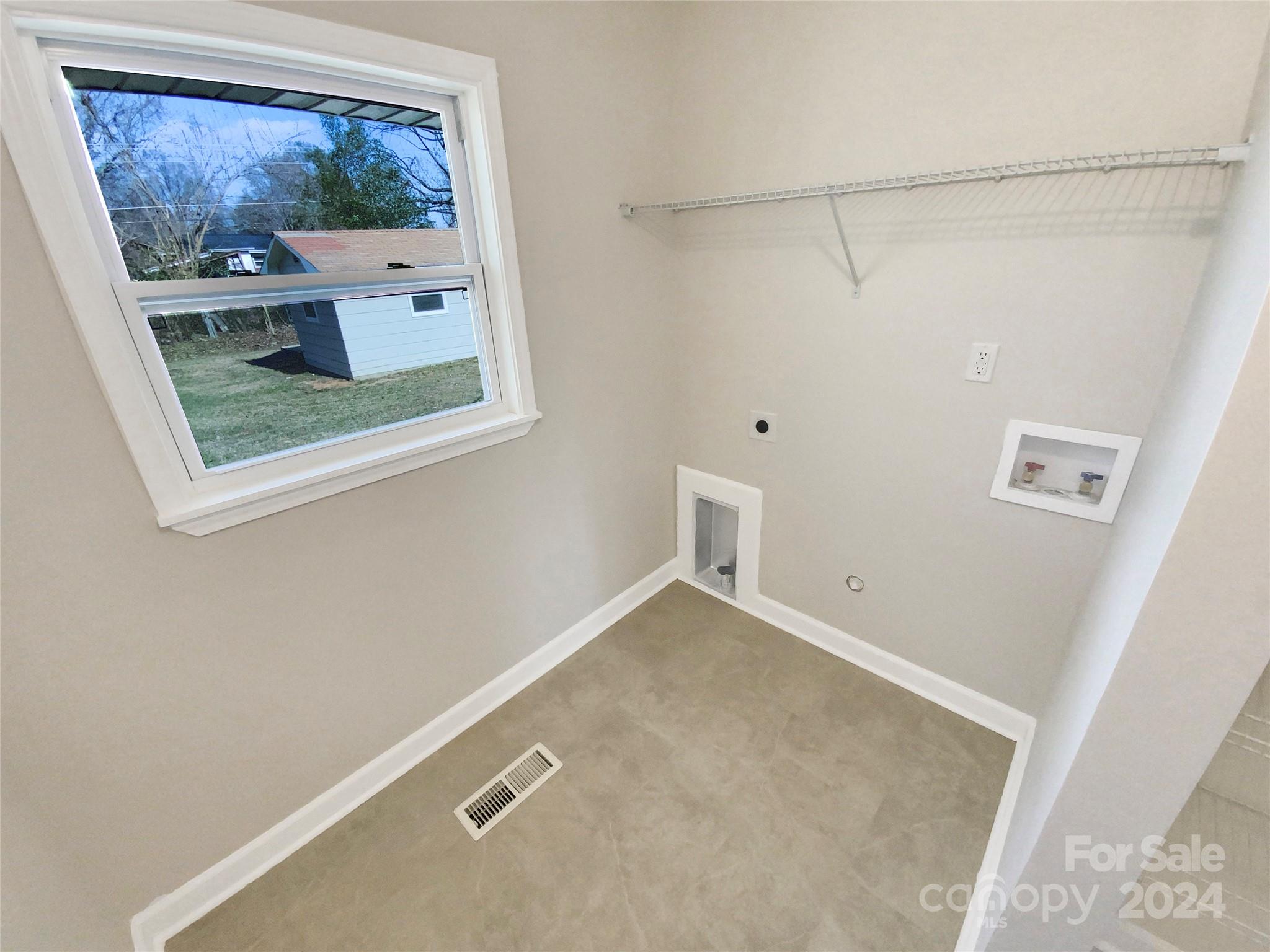 4307 Colebrook Road Charlotte, NC 28215 - Photo 18 of 19 Gallery Image 18