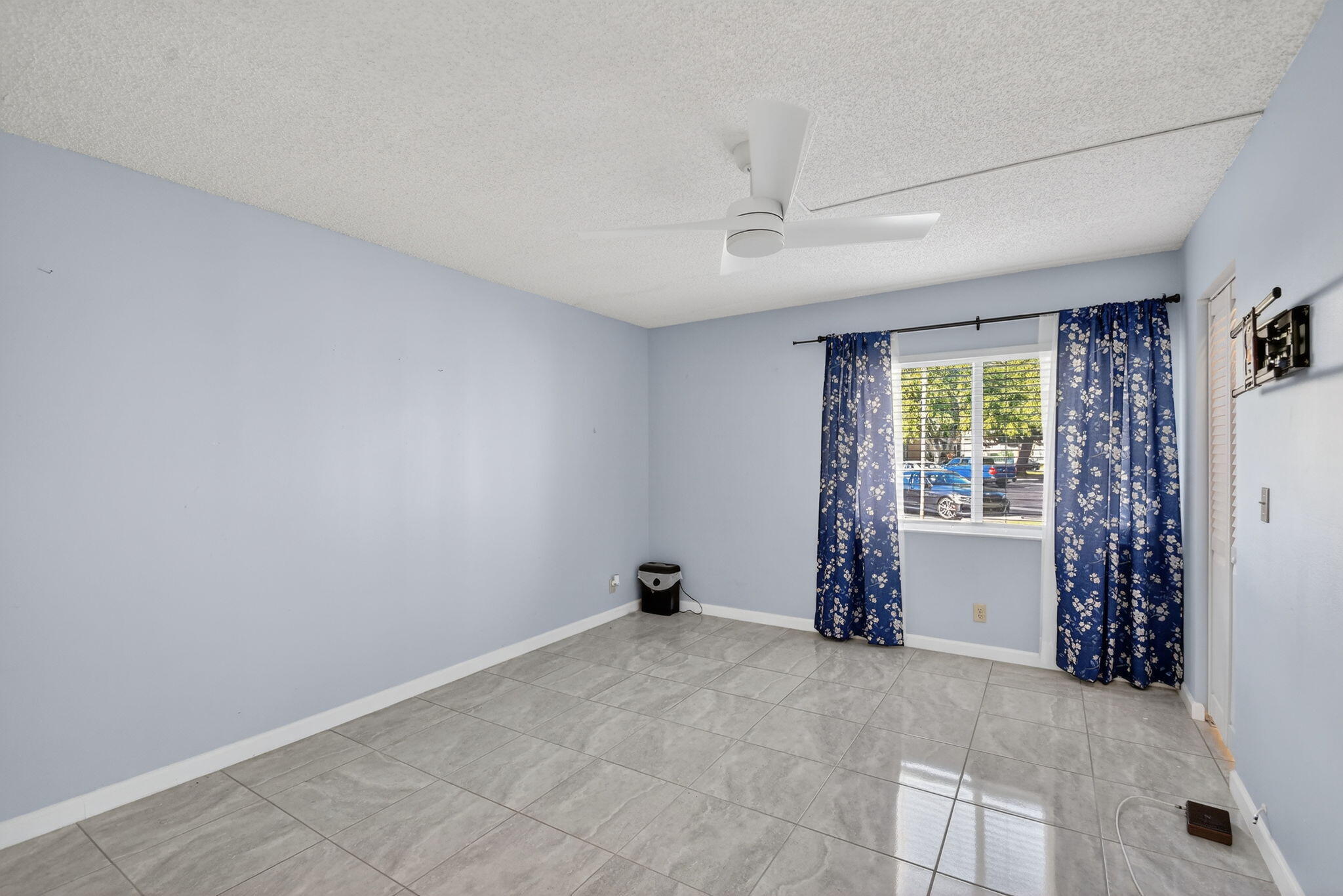 310 Pine Ridge Circle, Unit B1 Greenacres, FL 33463 - Photo 21 of 40 22-web-or-mls-DSC_2858