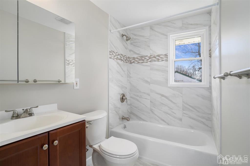 741 Front Street Dunellen, NJ 08812 - Photo 7 of 24 Gallery Image 7