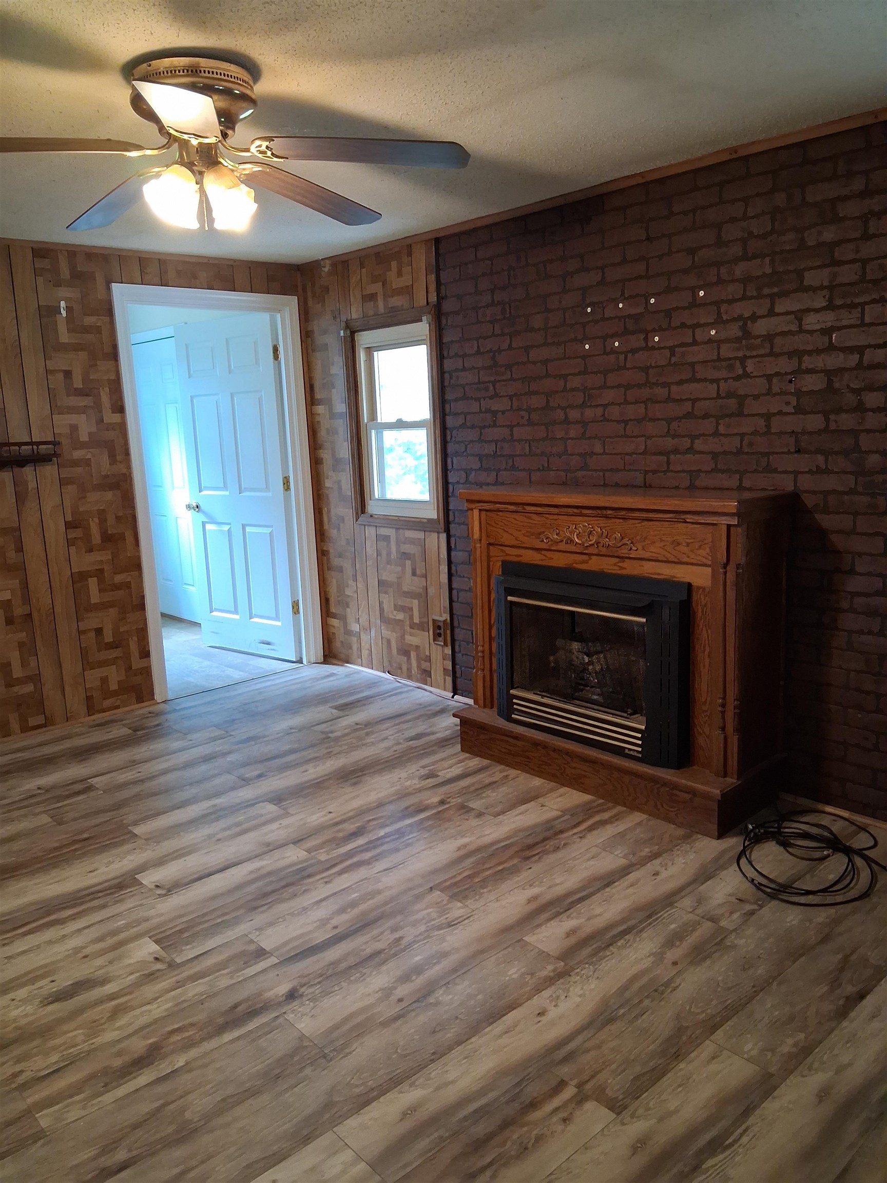 120 State Rd S-42-7202 Woodruff, SC 29388 - Photo 13 of 44