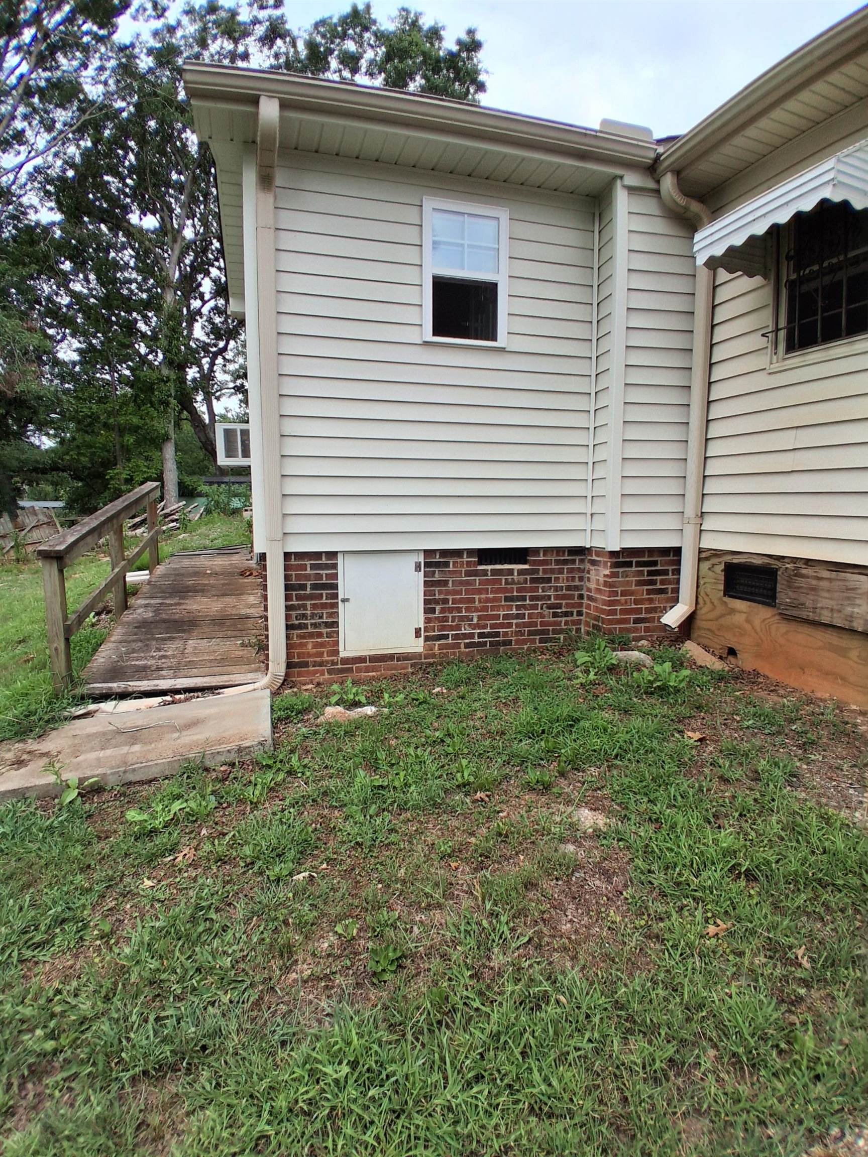 120 State Rd S-42-7202 Woodruff, SC 29388 - Photo 37 of 44