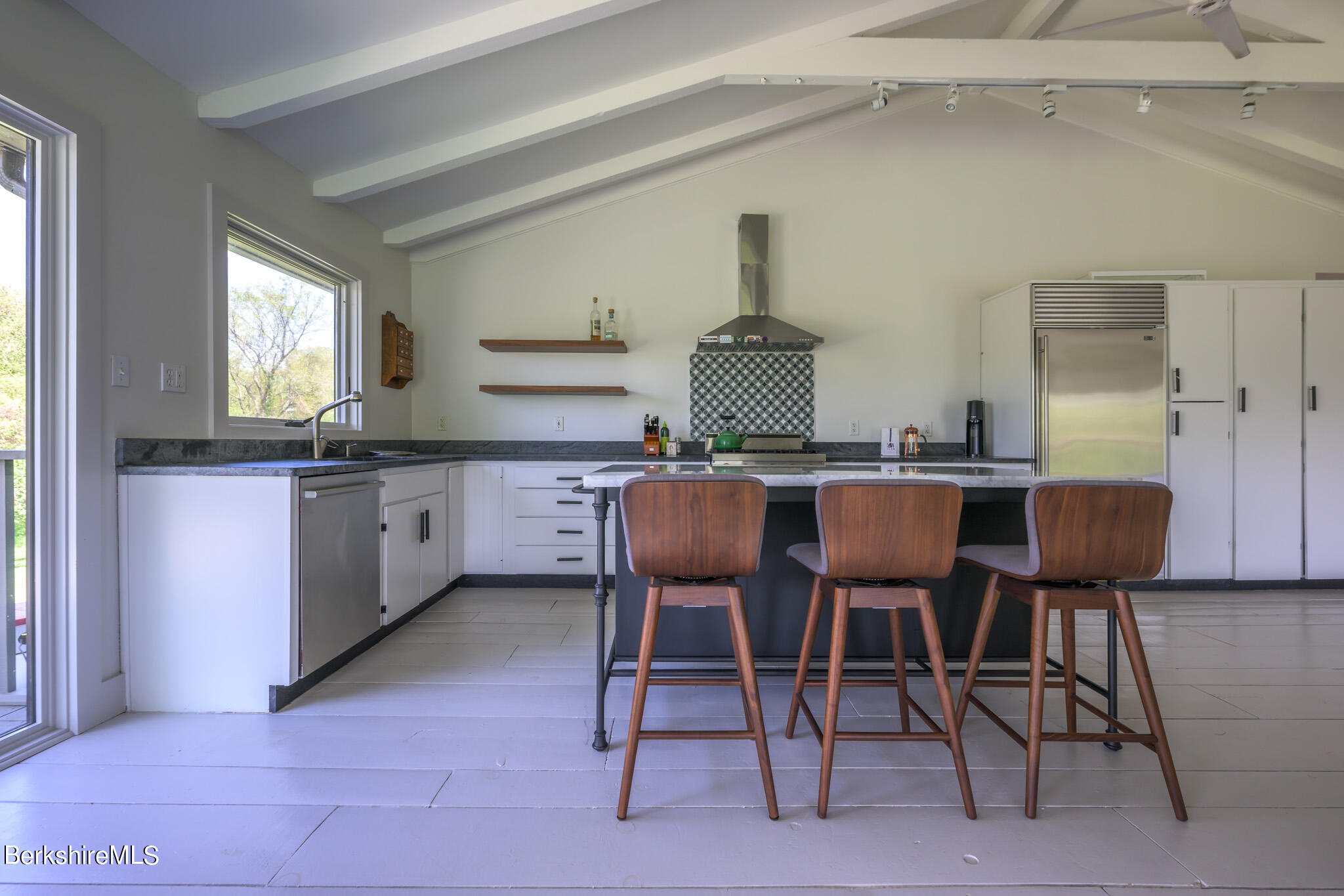 42 Valley View Road Sheffield, MA 01222 - Photo 17 of 44 Kitchen