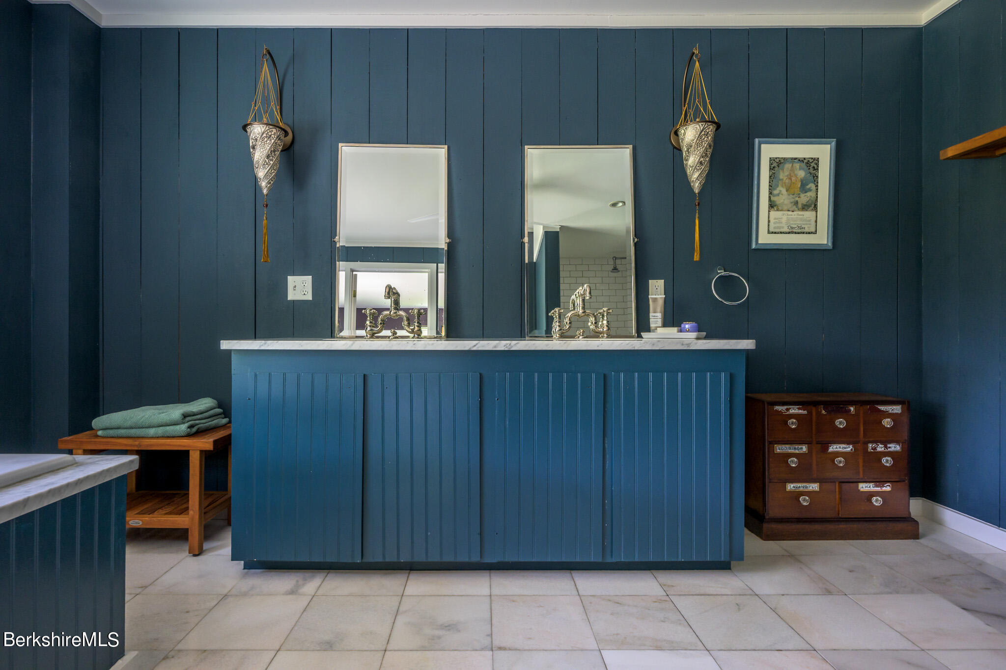 42 Valley View Road Sheffield, MA 01222 - Photo 23 of 44 Primary bathroom