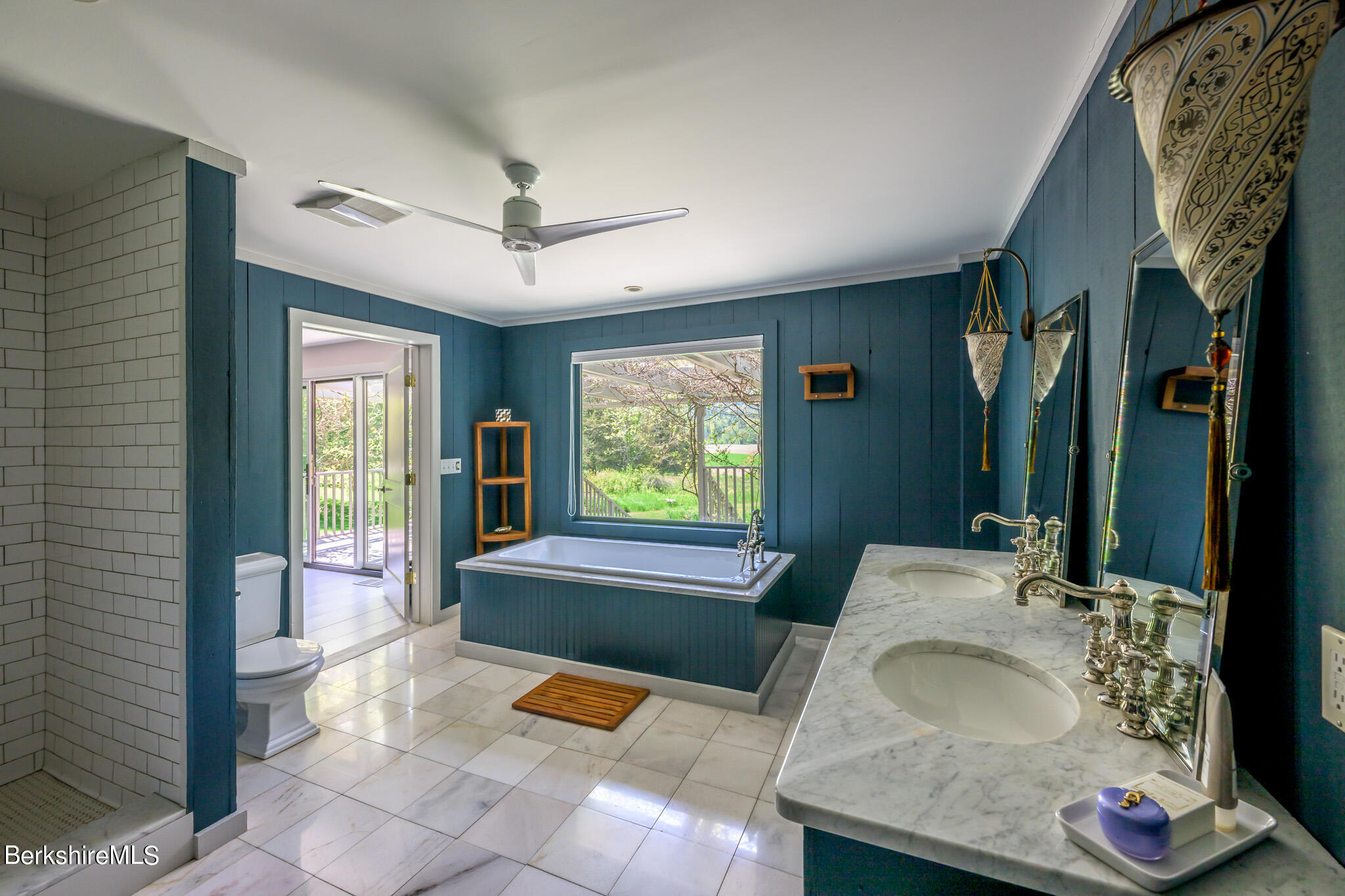 42 Valley View Road Sheffield, MA 01222 - Photo 24 of 44 Primary bathroom