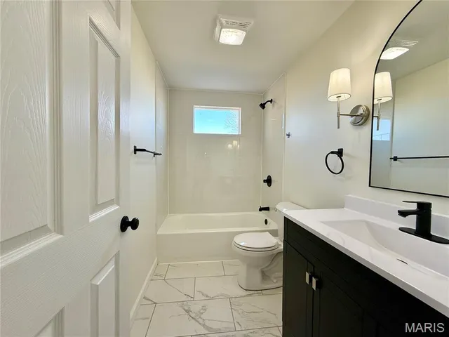 $179,900 | 424 North Spring Street, Perryville, MO 63775