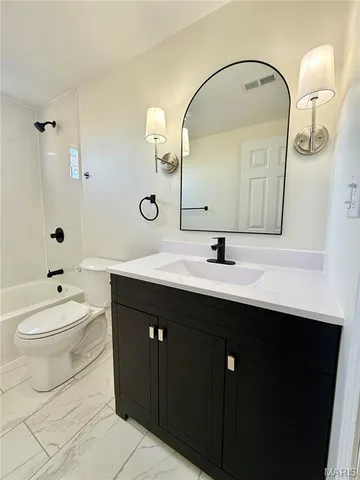 $179,900 | 424 North Spring Street, Perryville, MO 63775