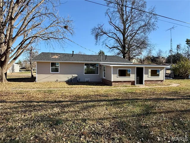 $179,900 | 424 North Spring Street, Perryville, MO 63775