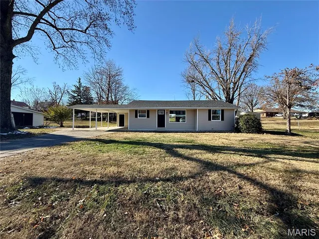 $179,900 | 424 North Spring Street, Perryville, MO 63775