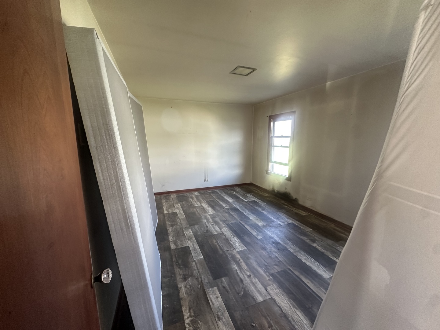 2404 Springfield Road East Peoria, IL 61611 - Photo 13 of 14