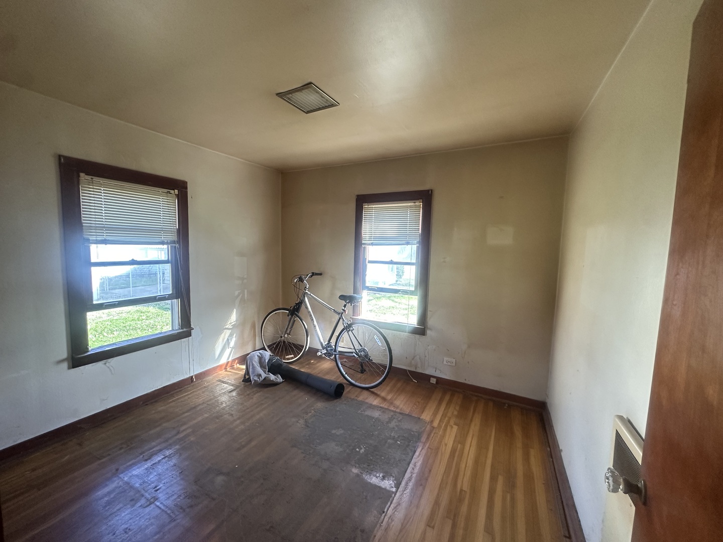 2404 Springfield Road East Peoria, IL 61611 - Photo 14 of 14