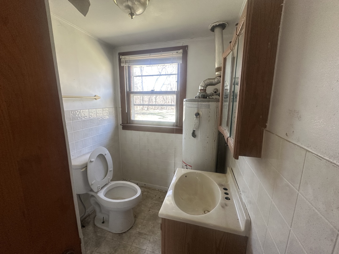 2404 Springfield Road East Peoria, IL 61611 - Photo 4 of 14