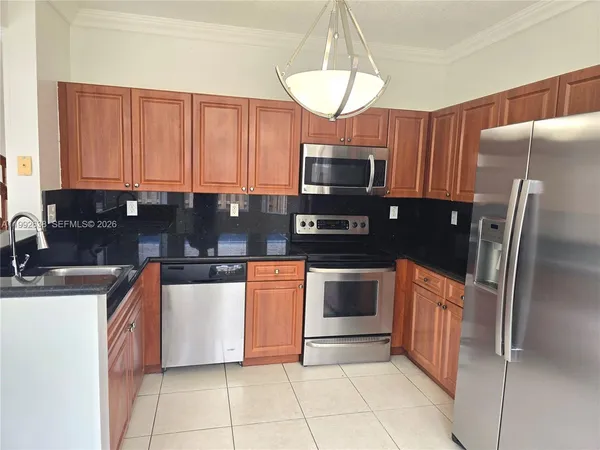 $3,400 | 8421 Southwest 124th Avenue, Unit 101, Miami, FL 33183