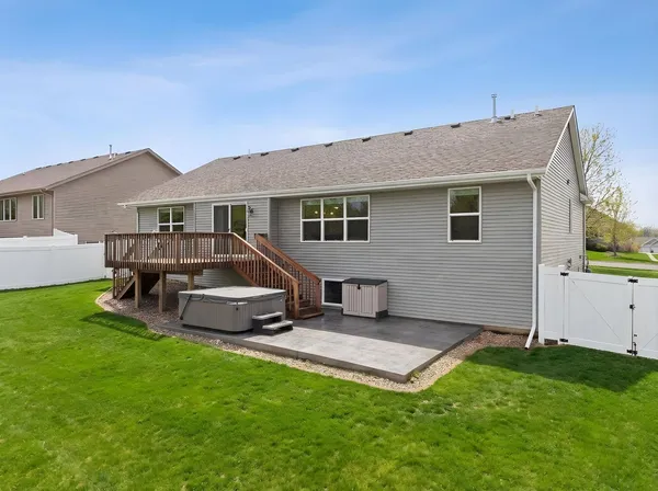 $364,900 | 1574 Warrenton Drive, Byron, IL 61010