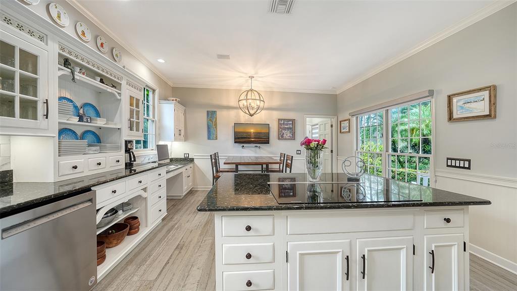 156 Bishopscourt Road Osprey, FL 34229 - Photo 28 of 93