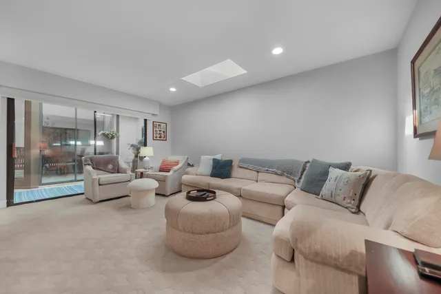 $1,195,000 | 209 Bouquet Canyon Drive, Palm Desert, CA 92211