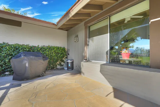 $1,195,000 | 209 Bouquet Canyon Drive, Palm Desert, CA 92211