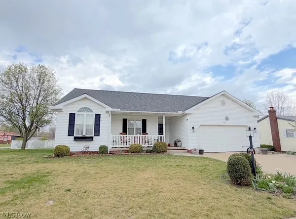 $319,900 | 163 Bob Harris Drive Southwest, New Philadelphia, OH 44663