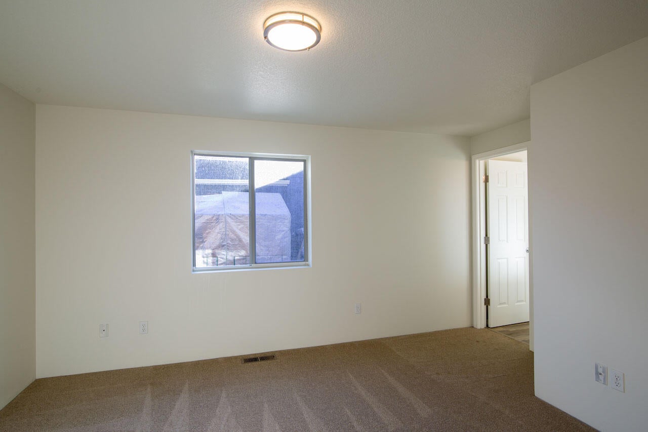 2277 Northeast Yellowpine Road Prineville, OR 97754 - Photo 21 of 35 HDR 528