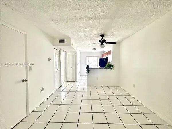 $2,400 | Silver Bluff Estates, Miami, FL 33133