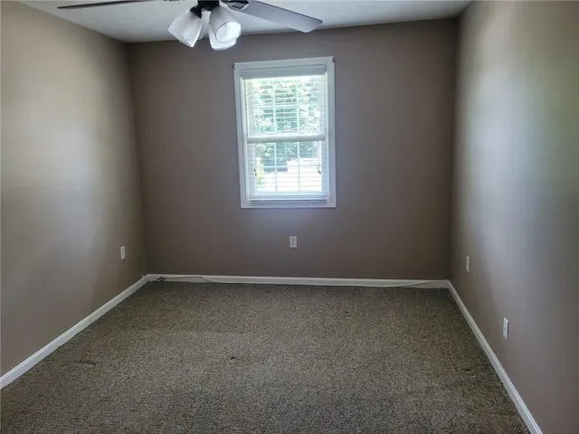 $2,650 | 190 Gladstone Street, Unit 2, Cranston, RI 02920