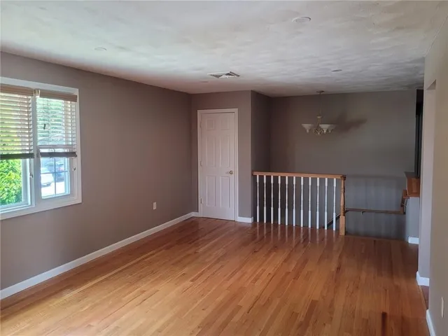 $2,650 | 190 Gladstone Street, Unit 2, Cranston, RI 02920