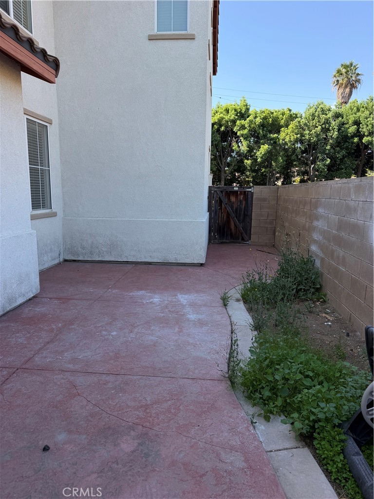 1757 Steinman Street Riverside, CA 92507 - Photo 14 of 18 Backyard