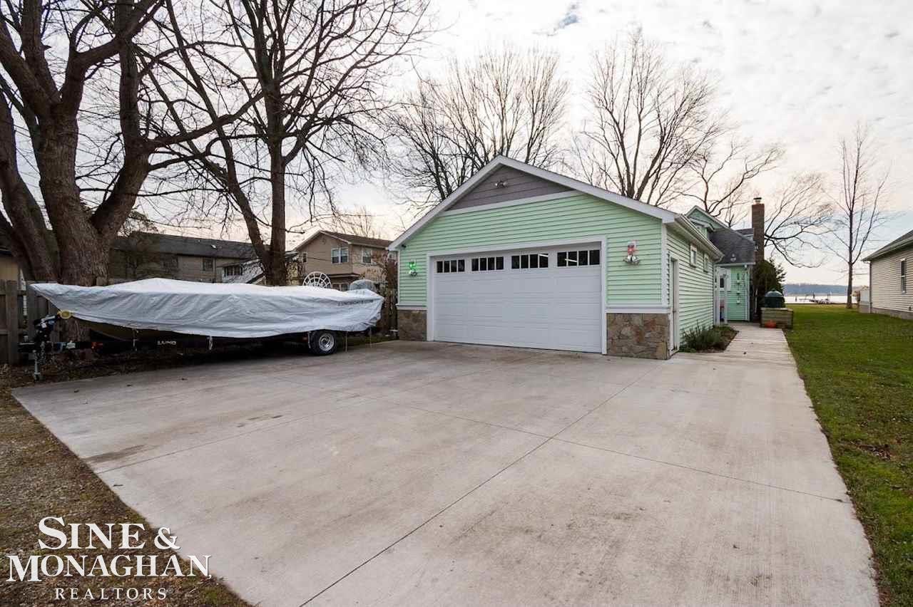 5025 Pointe Tremble Road Algonac, MI 48001 - Photo 3 of 68 50062648-2.JPG