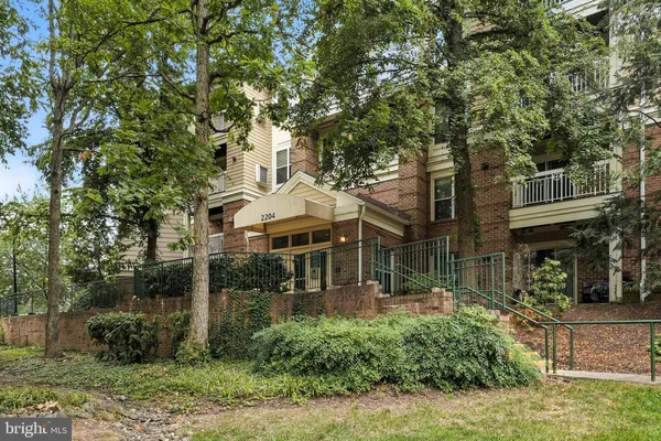 $279,900 | 2204 Westcourt Lane, Unit 109, Herndon, VA 20170