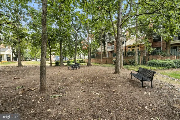 $279,900 | 2204 Westcourt Lane, Unit 109, Herndon, VA 20170