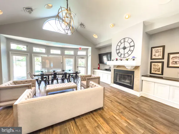 $279,900 | 2204 Westcourt Lane, Unit 109, Herndon, VA 20170