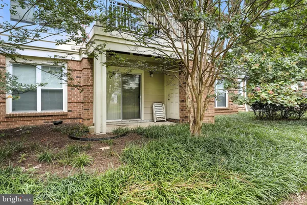 $279,900 | 2204 Westcourt Lane, Unit 109, Herndon, VA 20170