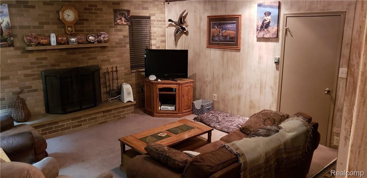 4282 Duffield Road Flushing, MI 48433 - Photo 5 of 25 Hers9.jpg