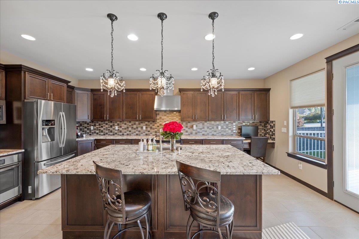 305 Rachel Road Kennewick, WA 99338 - Photo 12 of 50 Gallery Image 12