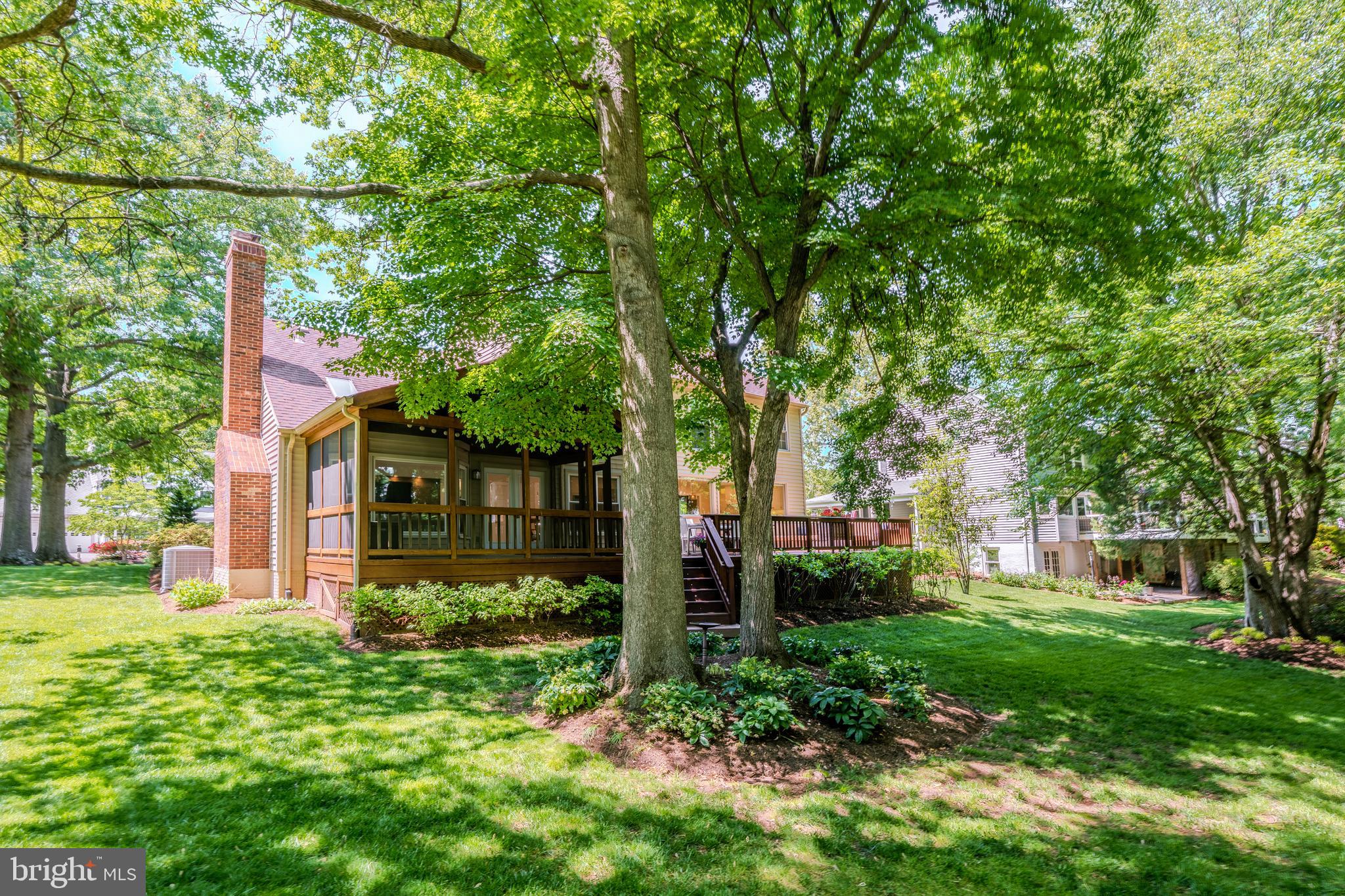 11910 Winstead Lane Reston, VA 20194 - Photo 52 of 80 Backyard
