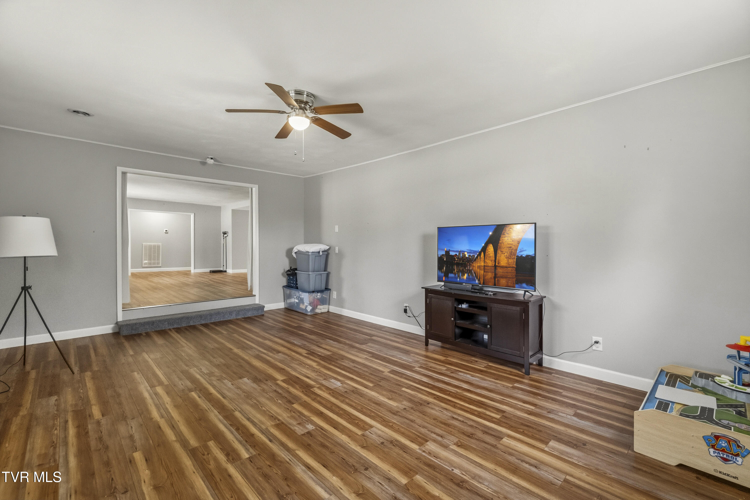 460 Meadowbrook Road Afton, TN 37616 - Photo 11 of 44 DSC06070