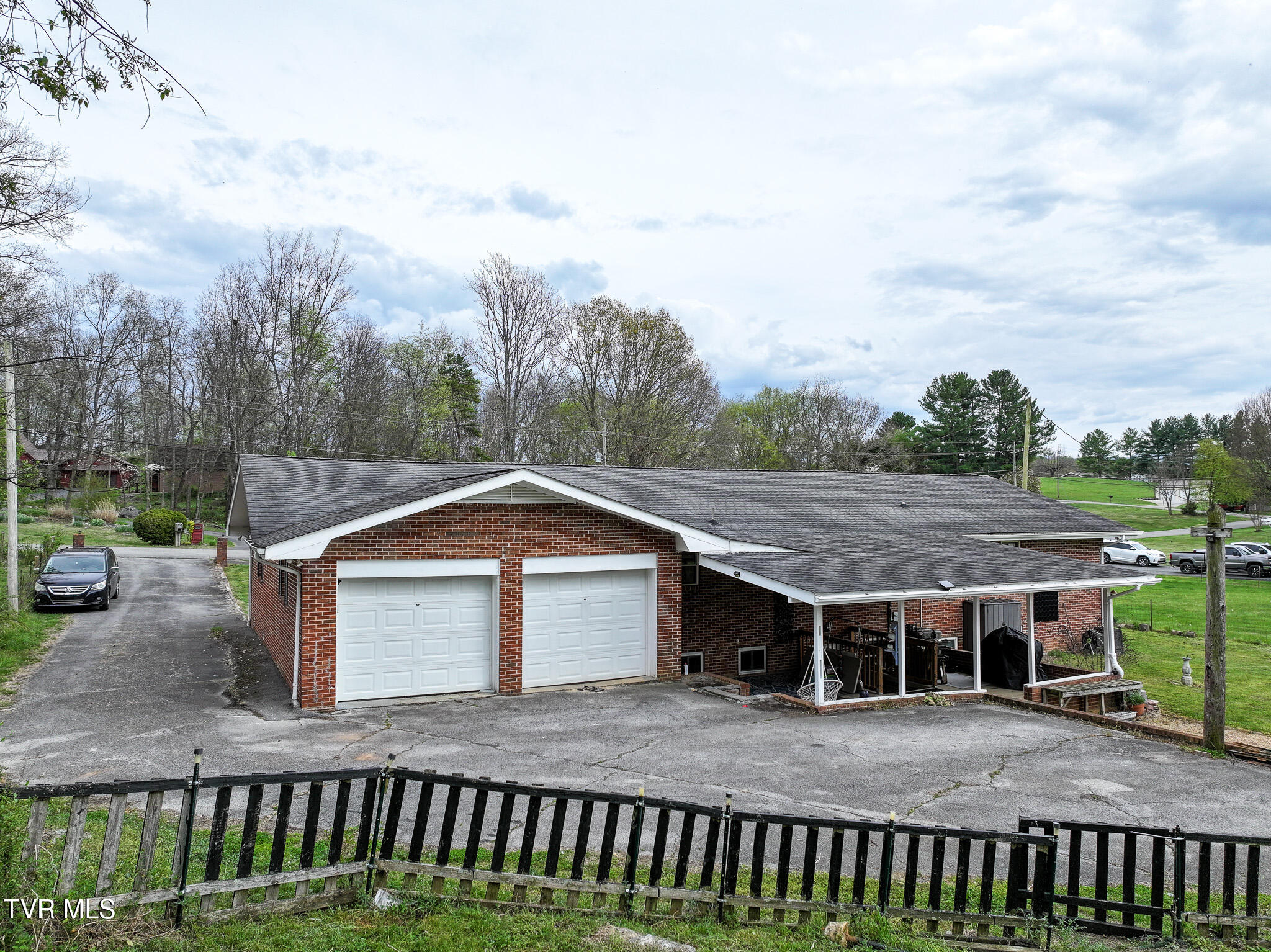 460 Meadowbrook Road Afton, TN 37616 - Photo 4 of 44 DJI_20260403155745_0160_D