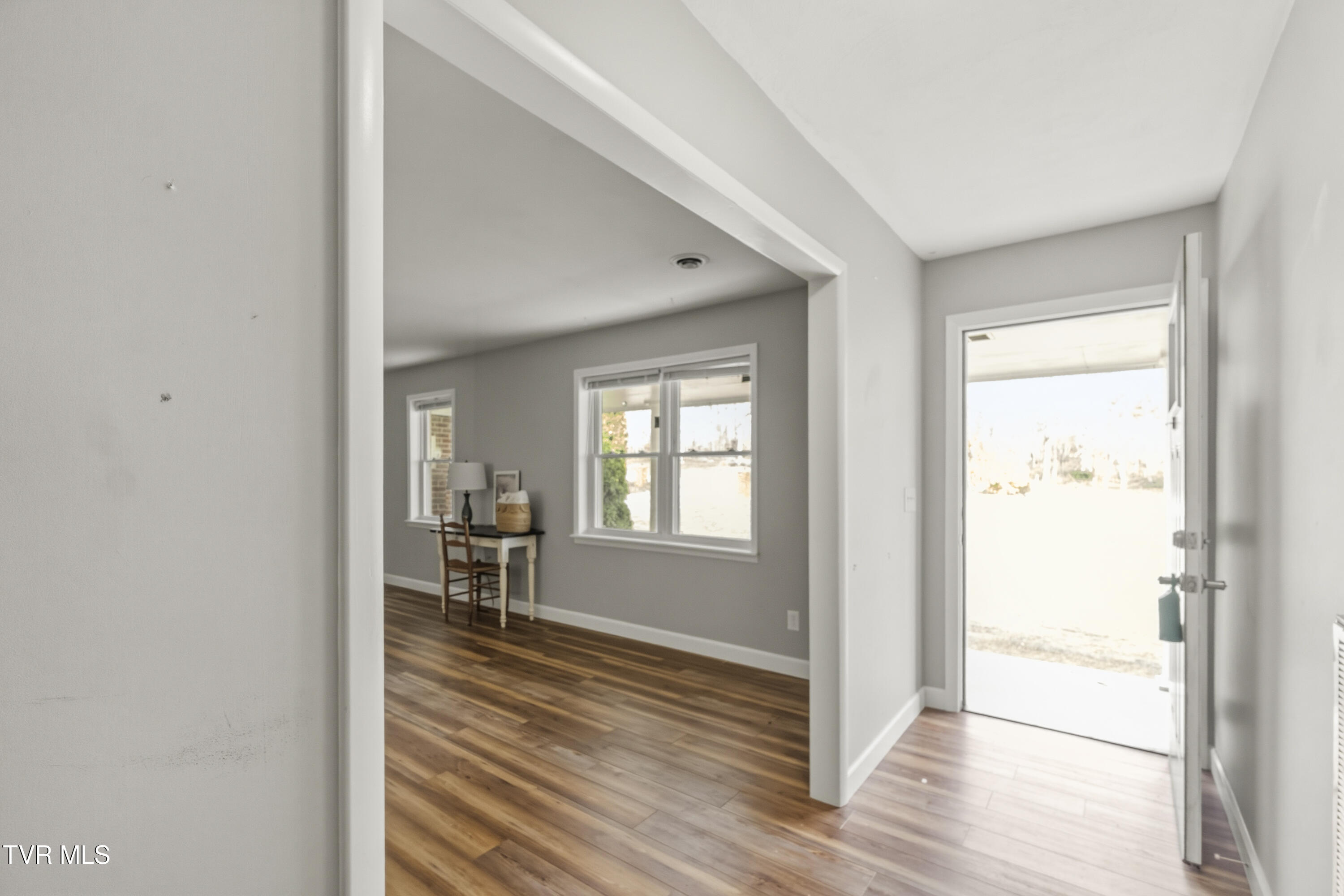 460 Meadowbrook Road Afton, TN 37616 - Photo 8 of 44 DSC06051