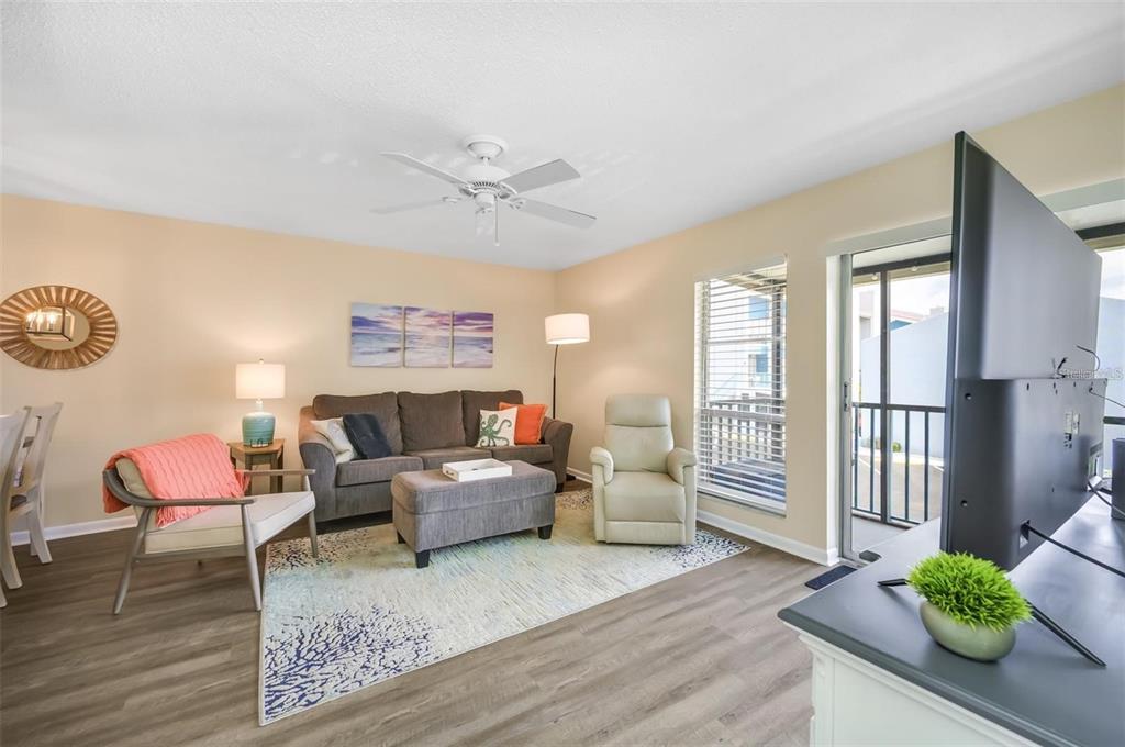 260 Medallion Boulevard, Unit F Madeira Beach, FL 33708 - Photo 5 of 29