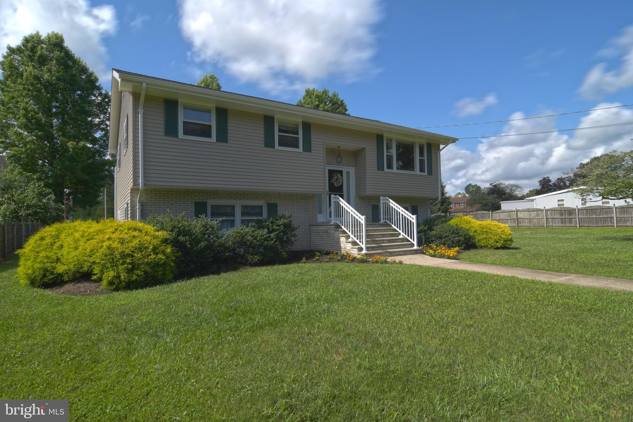 4 Rossi Road Cookstown, NJ 08511 - Photo 3 of 23