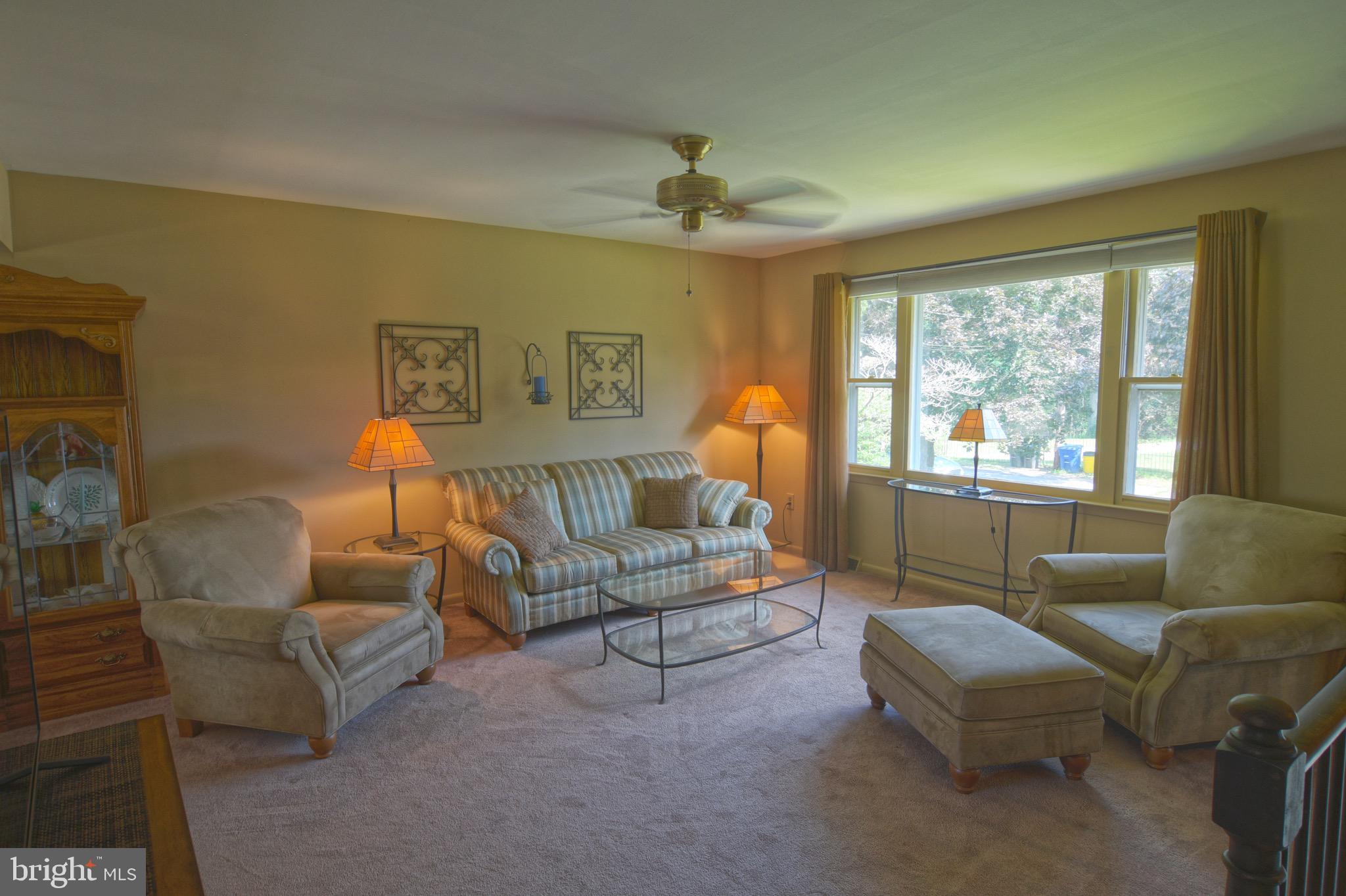 4 Rossi Road Cookstown, NJ 08511 - Photo 4 of 23