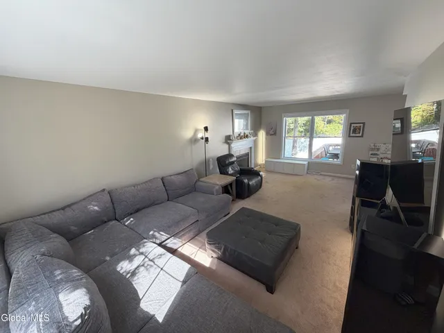 $469,900 | 63 Michelle Drive, Clifton Park, NY 12065