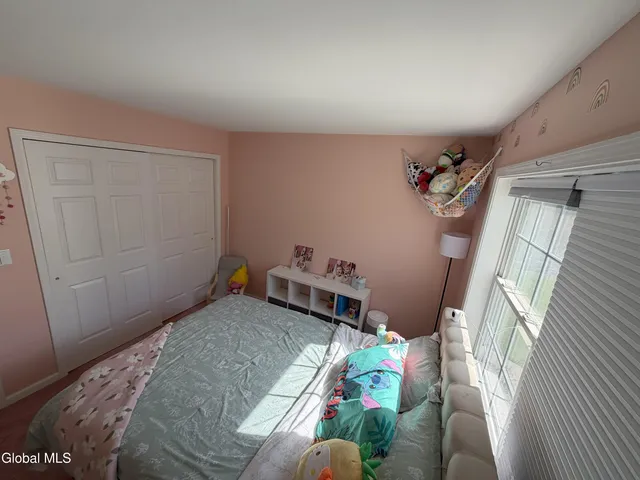 $469,900 | 63 Michelle Drive, Clifton Park, NY 12065