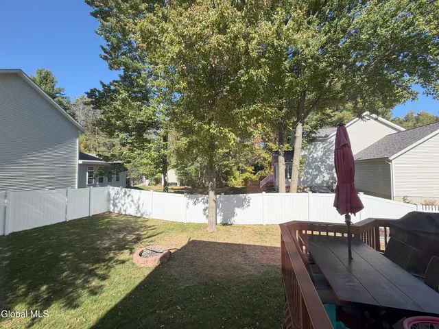 $469,900 | 63 Michelle Drive, Clifton Park, NY 12065