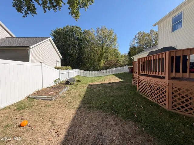 $469,900 | 63 Michelle Drive, Clifton Park, NY 12065