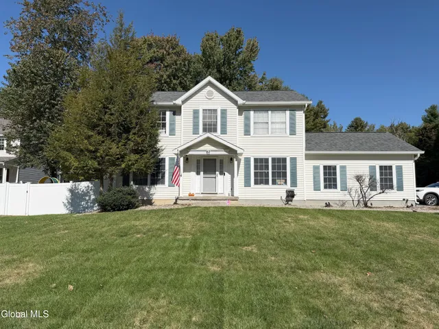 $469,900 | 63 Michelle Drive, Clifton Park, NY 12065