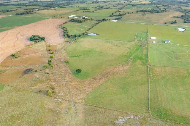 $785,000 | 925 1800th Street, Iola, KS 66749