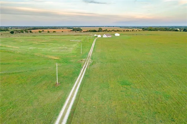 $785,000 | 925 1800th Street, Iola, KS 66749