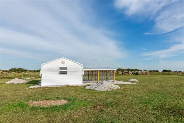 $785,000 | 925 1800th Street, Iola, KS 66749